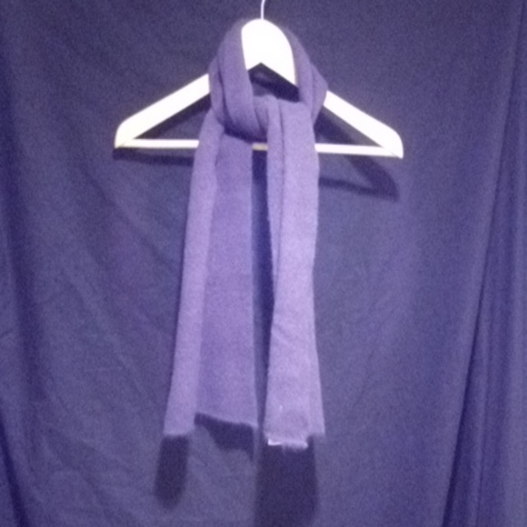 Purple Lambswool/ Angora Fur Blend Scarf - Picture 3 of 4